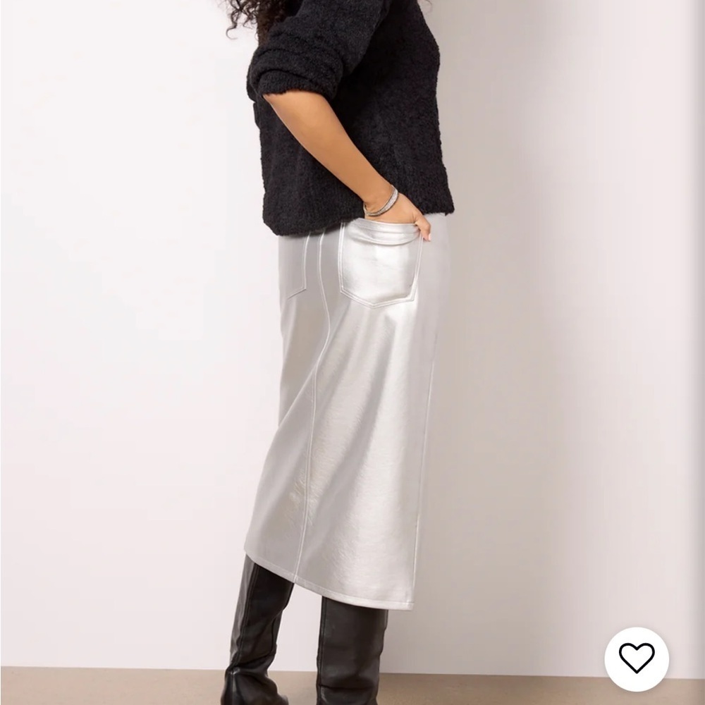 Sanctuary Shimmering Silver Skirt - Picture 4 of 9